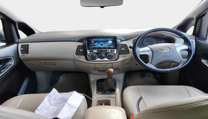 2014 Toyota Innova 2.5 GX 8 STR, Diesel, Manual, 73,247 km, interior