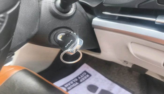 2023 KIA CARENS PRESTIGE 1.5 DIESEL IMT 7 STR, Diesel, Manual, 18,618 km, interior