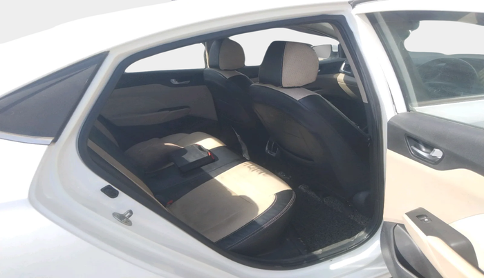 2019 Hyundai Verna 1.6 VTVT SX, Petrol, Manual, 99,993 km, interior