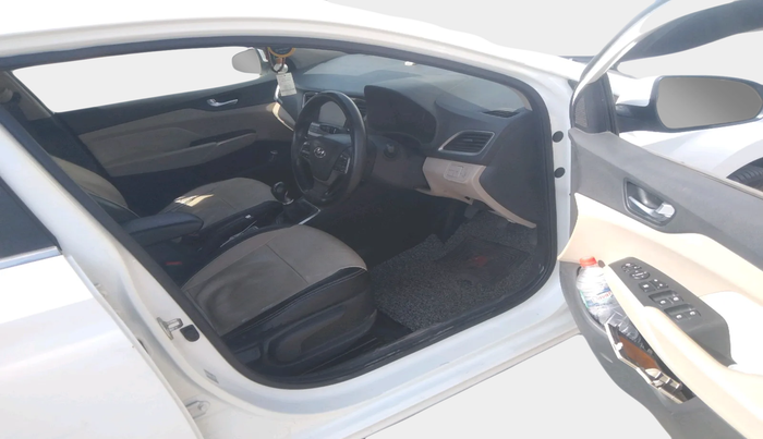 2019 Hyundai Verna 1.6 VTVT SX, Petrol, Manual, 99,993 km, interior