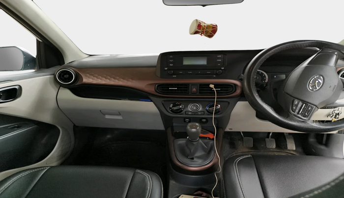 2022 Hyundai AURA S 1.2 CNG, Petrol, Manual, interior