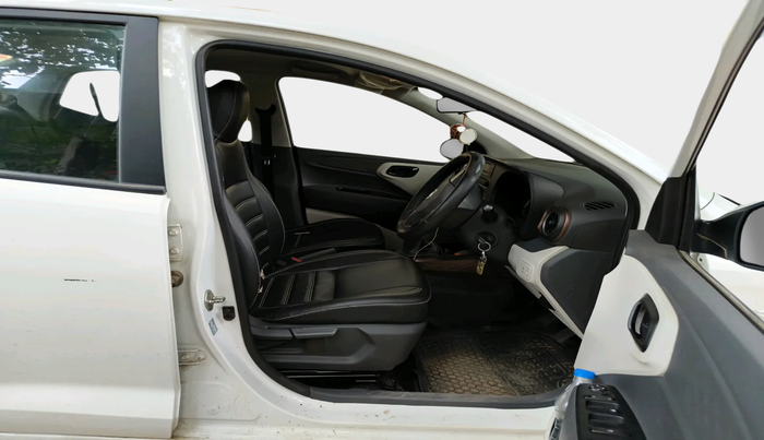 2022 Hyundai AURA S 1.2 CNG, Petrol, Manual, interior