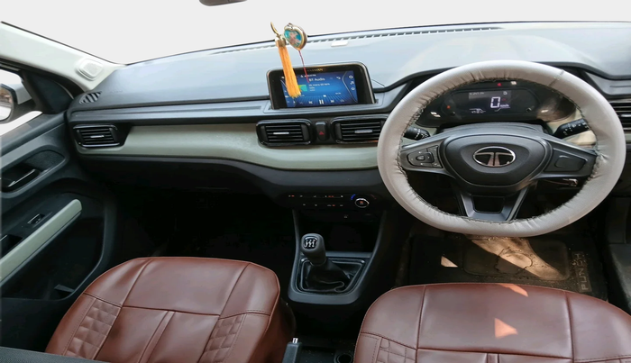 2024 Tata PUNCH ADVENTURE RHYTHM CNG, CNG, Manual, 47,131 km, interior
