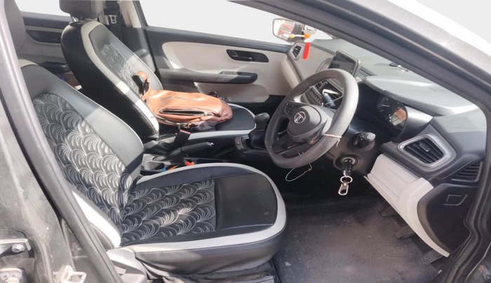 2021 Tata ALTROZ XM PLUS PETROL, Petrol, Manual, 33,643 km, interior