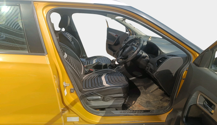 2017 Maruti Vitara Brezza ZDI PLUS DUAL TONE, Diesel, Manual, 1,42,946 km, interior