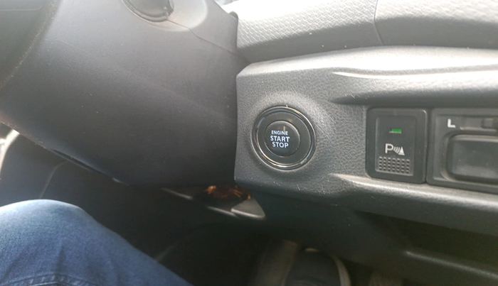 2017 Maruti Vitara Brezza ZDI PLUS DUAL TONE, Diesel, Manual, 1,42,946 km, interior