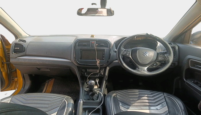 2017 Maruti Vitara Brezza ZDI PLUS DUAL TONE, Diesel, Manual, 1,42,946 km, interior