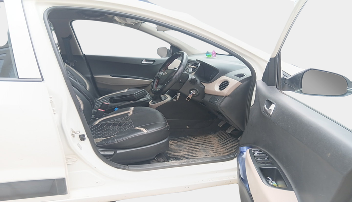 2016 Hyundai Grand i10 SPORTZ 1.2 KAPPA VTVT, Petrol, Manual, 1,00,865 km, interior