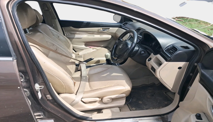 2015 Maruti Ciaz ZDI+, Diesel, Manual, 1,53,331 km, interior
