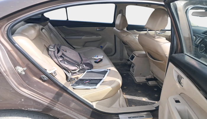 2015 Maruti Ciaz ZDI+, Diesel, Manual, 1,53,331 km, interior