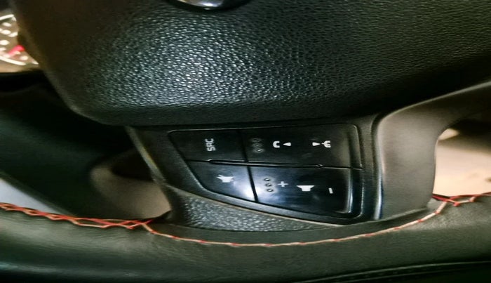 2017 Mahindra Kuv100 K8 D 6 STR, Diesel, Manual, 61,381 km, interior