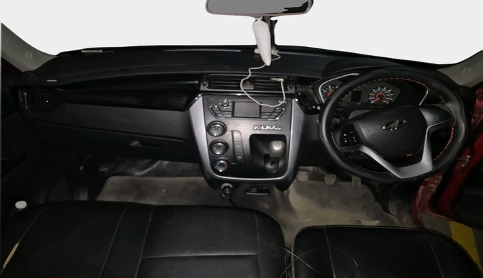 2017 Mahindra Kuv100 K8 D 6 STR, Diesel, Manual, 61,381 km, interior