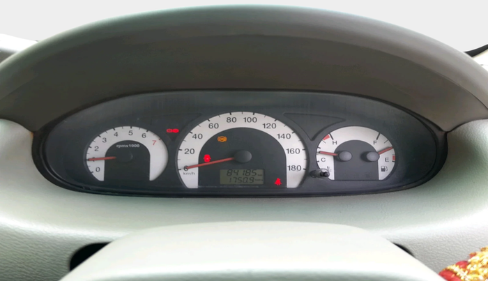 2014 Mahindra Quanto C8, Diesel, Manual, 84,185 km, interior