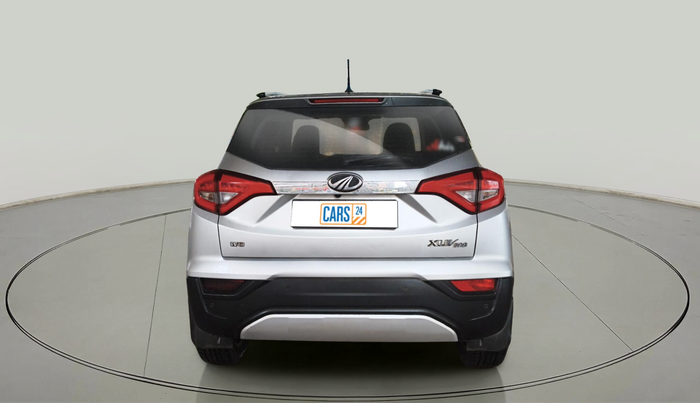 2021 Mahindra XUV300 W8 (O) 1.5 DIESEL, Diesel, Manual, 82,514 km, exterior