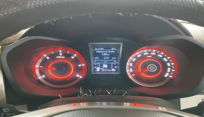2021 Mahindra XUV300 W8 (O) 1.5 DIESEL, Diesel, Manual, 82,514 km, interior