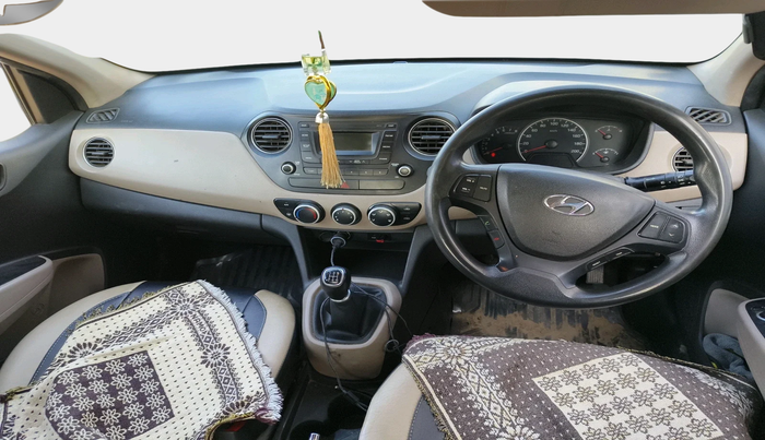 2016 Hyundai Grand i10 SPORTZ 1.2 KAPPA VTVT, Petrol, Manual, 1,92,449 km, interior