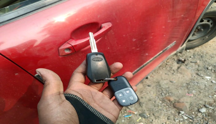 2016 Mahindra Kuv100 K4 6 STR, Petrol, Manual, 25,632 km, interior