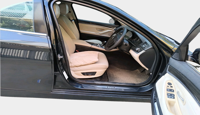 2012 BMW 5 Series 520D 2.0, Diesel, Automatic, 70,056 km, interior
