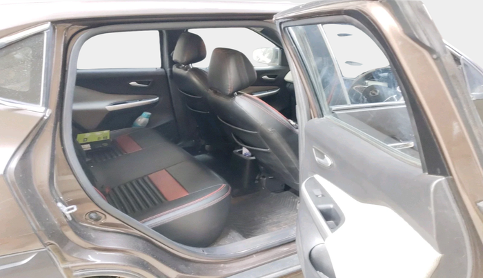 2021 Nissan MAGNITE XV MT, Petrol, Manual, 42,698 km, interior