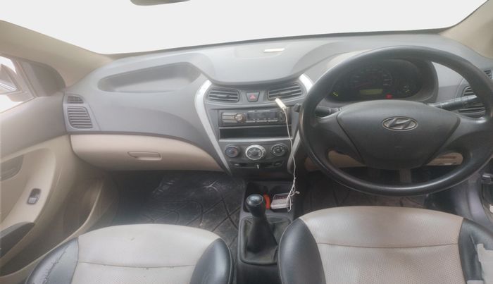 2016 Hyundai Eon ERA +, Petrol, Manual, 1,05,417 km, interior