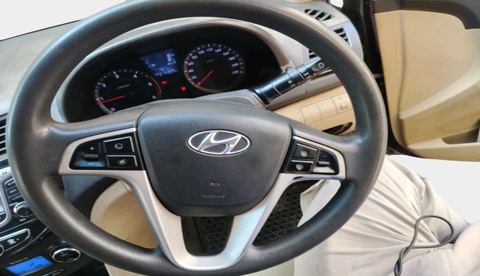 2013 Hyundai Verna FLUIDIC 1.6 CRDI EX, Diesel, Manual, 2,14,389 km, interior