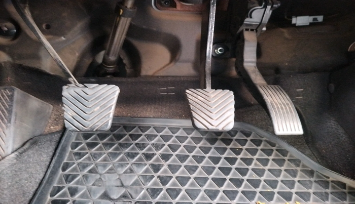 2013 Hyundai Verna FLUIDIC 1.6 CRDI EX, Diesel, Manual, 2,14,389 km, interior