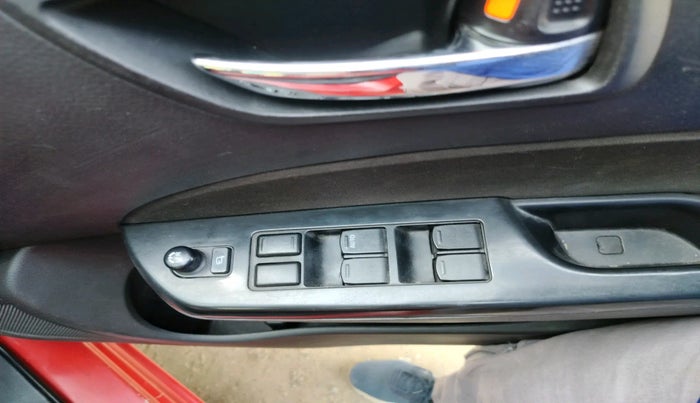 2017 Maruti Swift VDI, Diesel, Manual, 1,05,917 km, interior