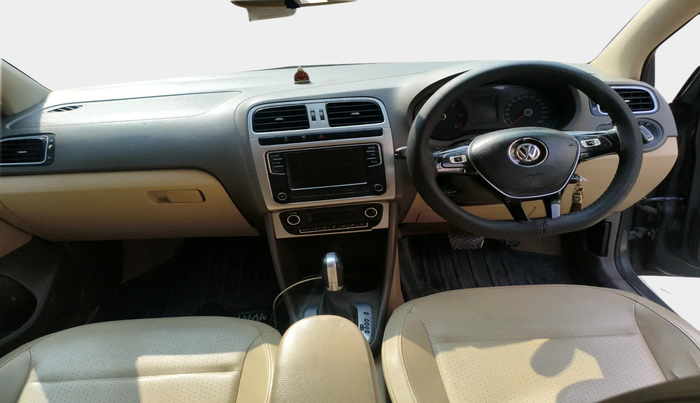 2017 Volkswagen Vento HIGHLINE 1.5 AT, Diesel, Automatic, 1,96,872 km, interior