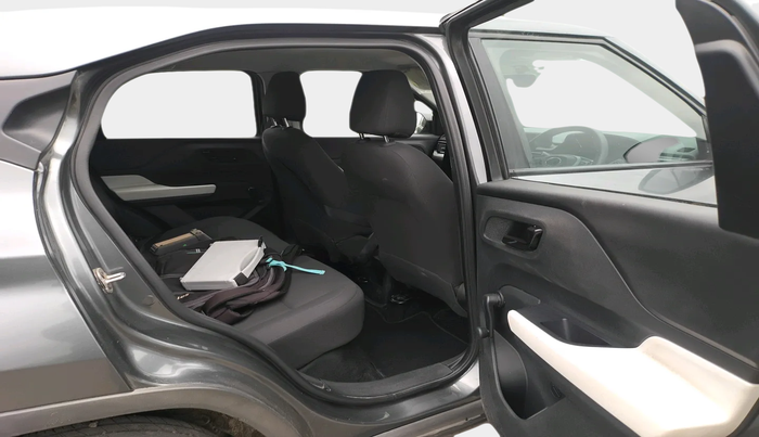 2024 Tata PUNCH PURE RHYTHM PACK MT, Petrol, Manual, 18,193 km, interior