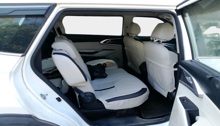 2022 KIA CARENS PRESTIGE PLUS 1.4 PETROL DCT 7 STR, Petrol, Automatic, 27,152 km, interior