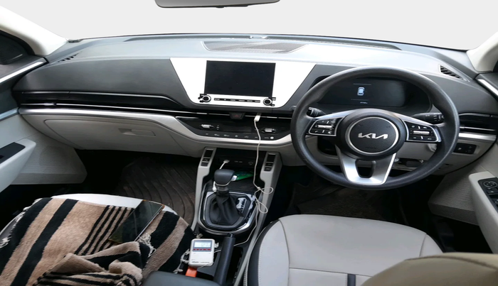2022 KIA CARENS PRESTIGE PLUS 1.4 PETROL DCT 7 STR, Petrol, Automatic, 27,152 km, interior