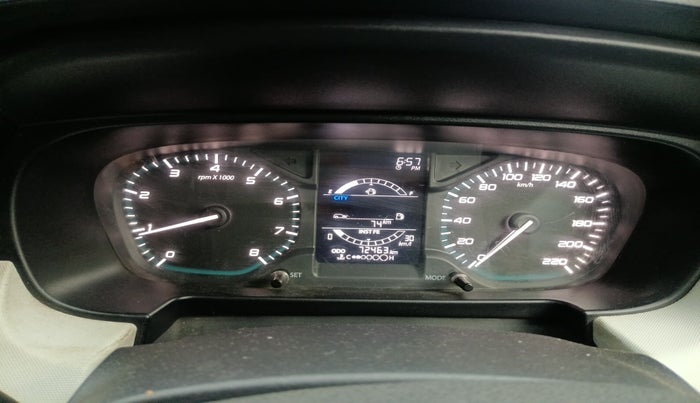 2022 Tata PUNCH ACCOMPLISHED MT, Petrol, Manual, 72,463 km, interior