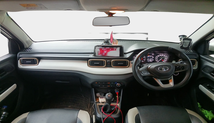 2022 Tata PUNCH ACCOMPLISHED MT, Petrol, Manual, 72,463 km, interior