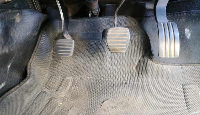 2014 Renault Duster 110 PS RXL 4X4 MT DIESEL, Diesel, Manual, 99,599 km, interior