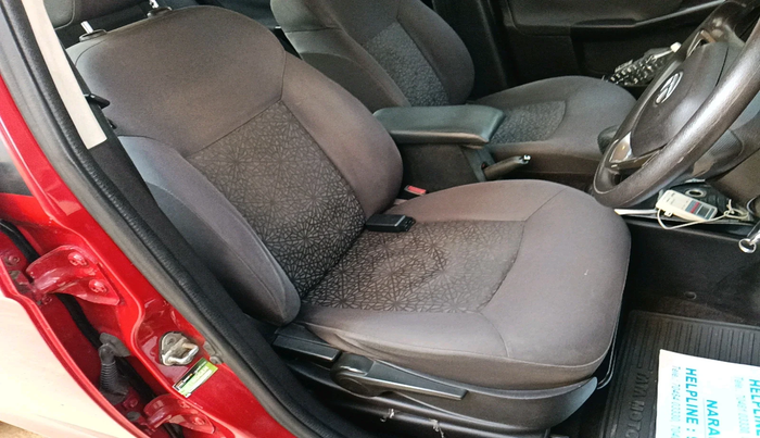 2015 Tata Zest XMS PETROL, Petrol, Manual, 1,80,813 km, interior