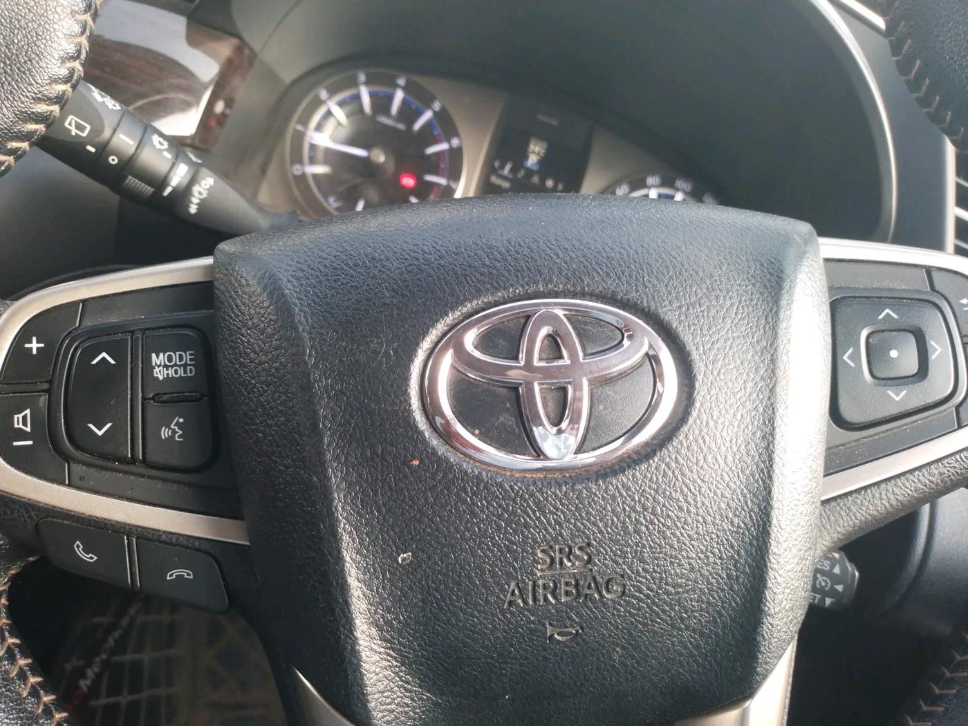 2022 Toyota Innova Crysta 2.7 ZX AT 7 STR, Petrol, Automatic, 43,264 km, interior