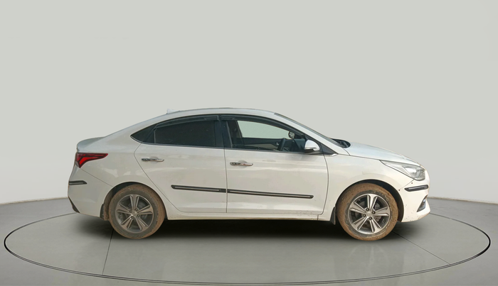 2017 Hyundai Verna 1.6 VTVT SX (O) AT, Petrol, Automatic, 83,774 km, exterior