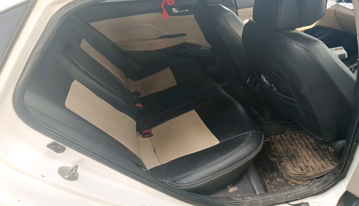 2017 Hyundai Verna 1.6 VTVT SX (O) AT, Petrol, Automatic, 83,774 km, interior