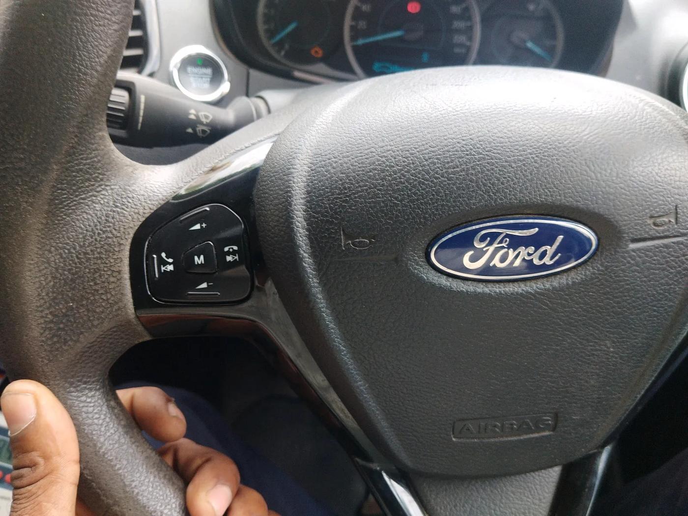 2019 Ford New Figo TITANIUM 1.2 PETROL MT, Petrol, Manual, 1,33,563 km, interior