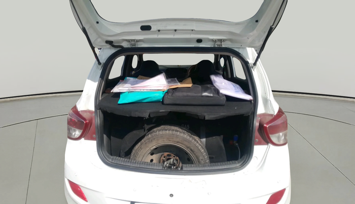 2016 Hyundai Grand i10 MAGNA 1.2 KAPPA VTVT, CNG, Manual, 1,27,738 km, exterior