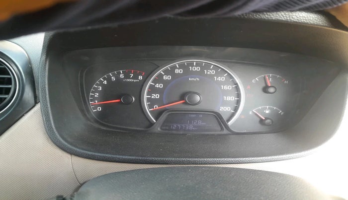 2016 Hyundai Grand i10 MAGNA 1.2 KAPPA VTVT, CNG, Manual, 1,27,738 km, interior