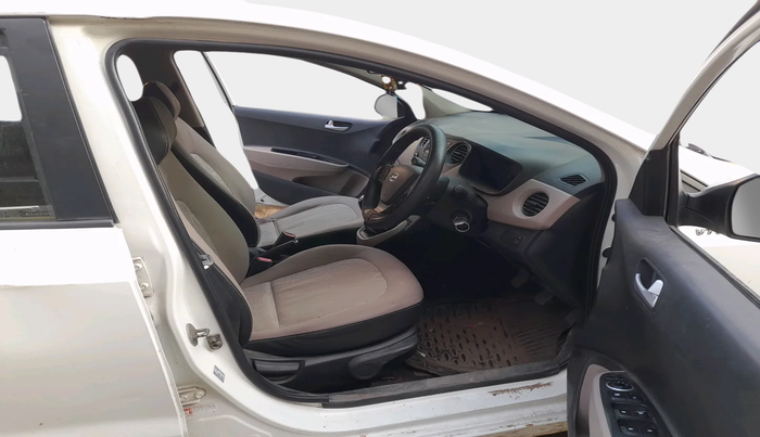 2017 Hyundai Xcent S 1.2, Petrol, Manual, 81,537 km, interior