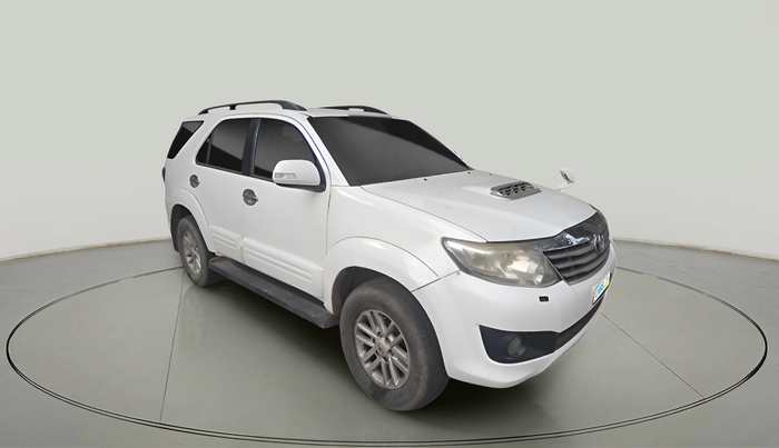 2012 Toyota Fortuner 3.0 4X4 MT, Diesel, Manual, 2,70,296 km, exterior