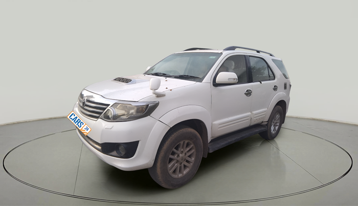 2012 Toyota Fortuner 3.0 4X4 MT, Diesel, Manual, 2,70,296 km, exterior