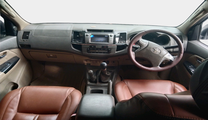 2012 Toyota Fortuner 3.0 4X4 MT, Diesel, Manual, 2,70,296 km, interior