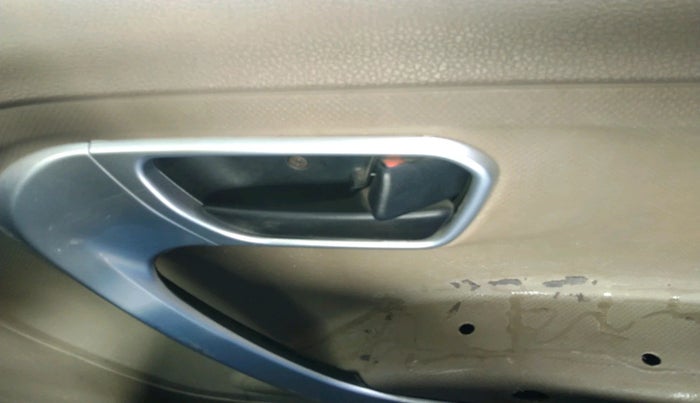 2016 Mahindra TUV300 T8, Diesel, Manual, 97,692 km, interior