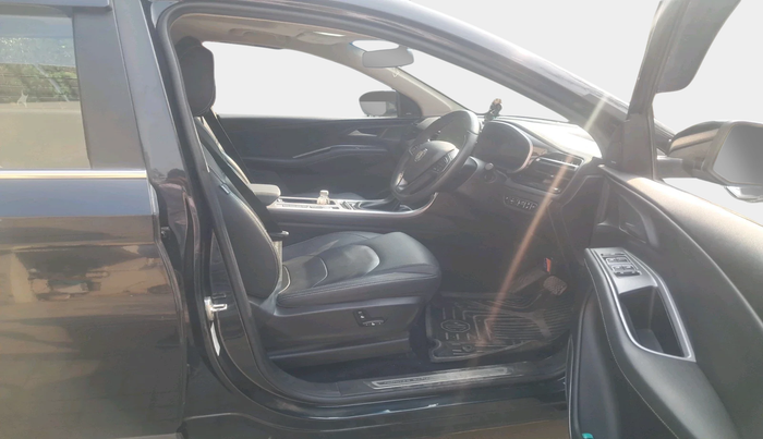 2024 MG HECTOR Sharp Pro Blackstorm 1.5 Turbo CVT, Petrol, Automatic, 16,829 km, interior