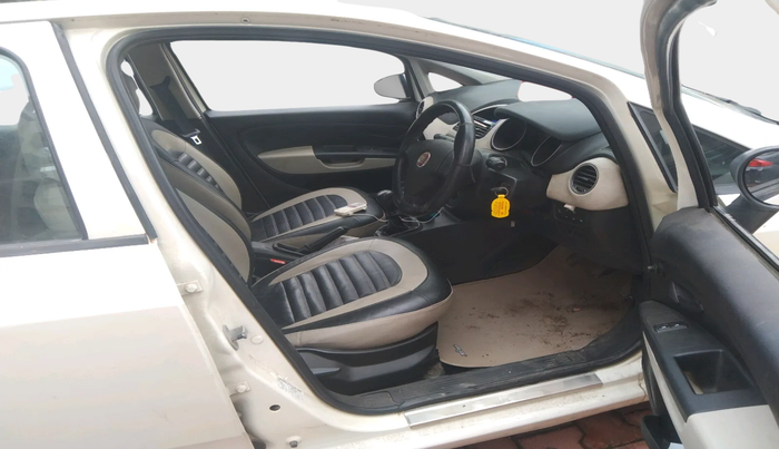 2015 Fiat Punto EVO ACTIVE 1.2, Petrol, Manual, 72,649 km, interior