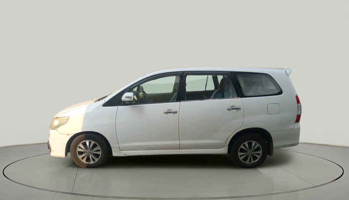 2015 Toyota Innova 2.5 VX 8 STR, Diesel, Manual, 1,87,019 km, exterior