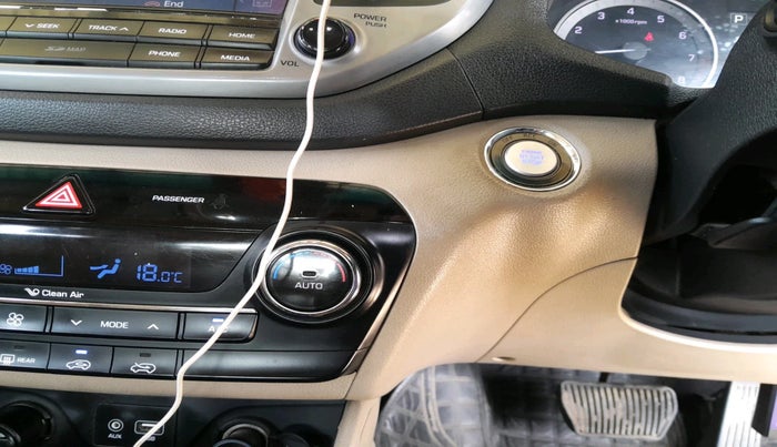 2019 Hyundai Tucson GLS 2WD AT PETROL, Petrol, Automatic, 83,529 km, interior